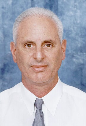 דר ע. ינאי מומחה כף יד